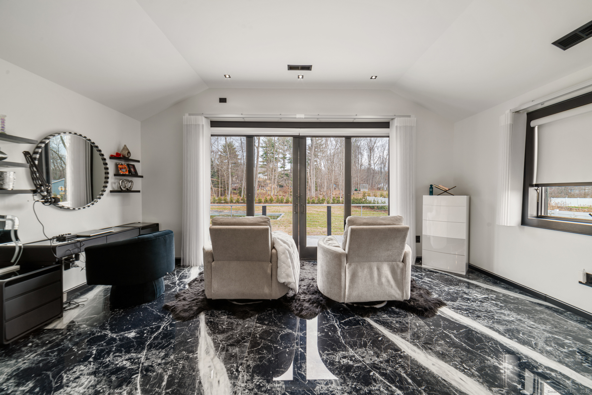 113 Woodbrook Drive Stamford CT 06907