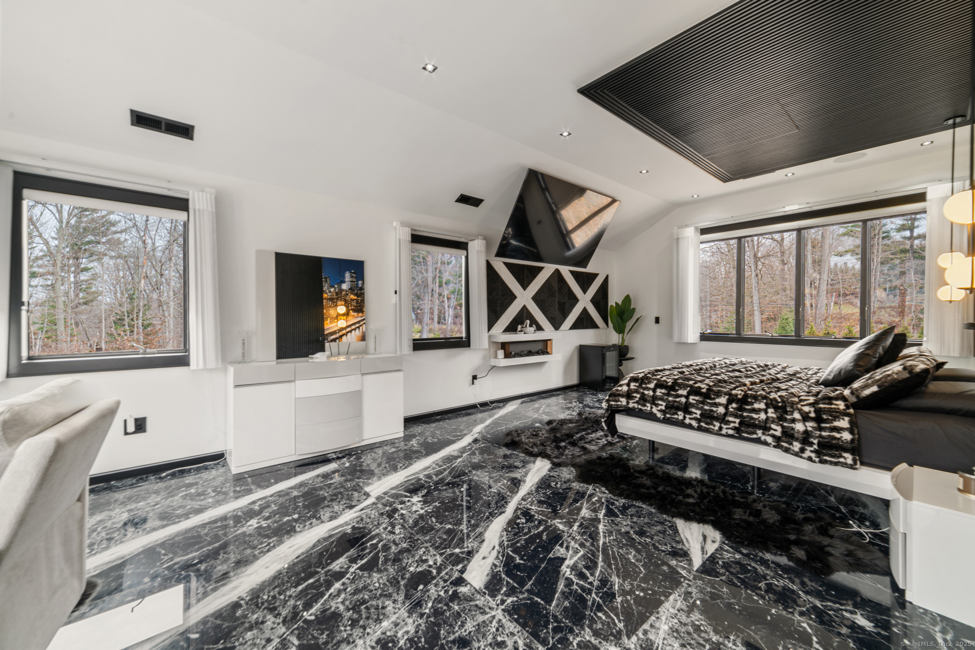 113 Woodbrook Drive Stamford CT 06907