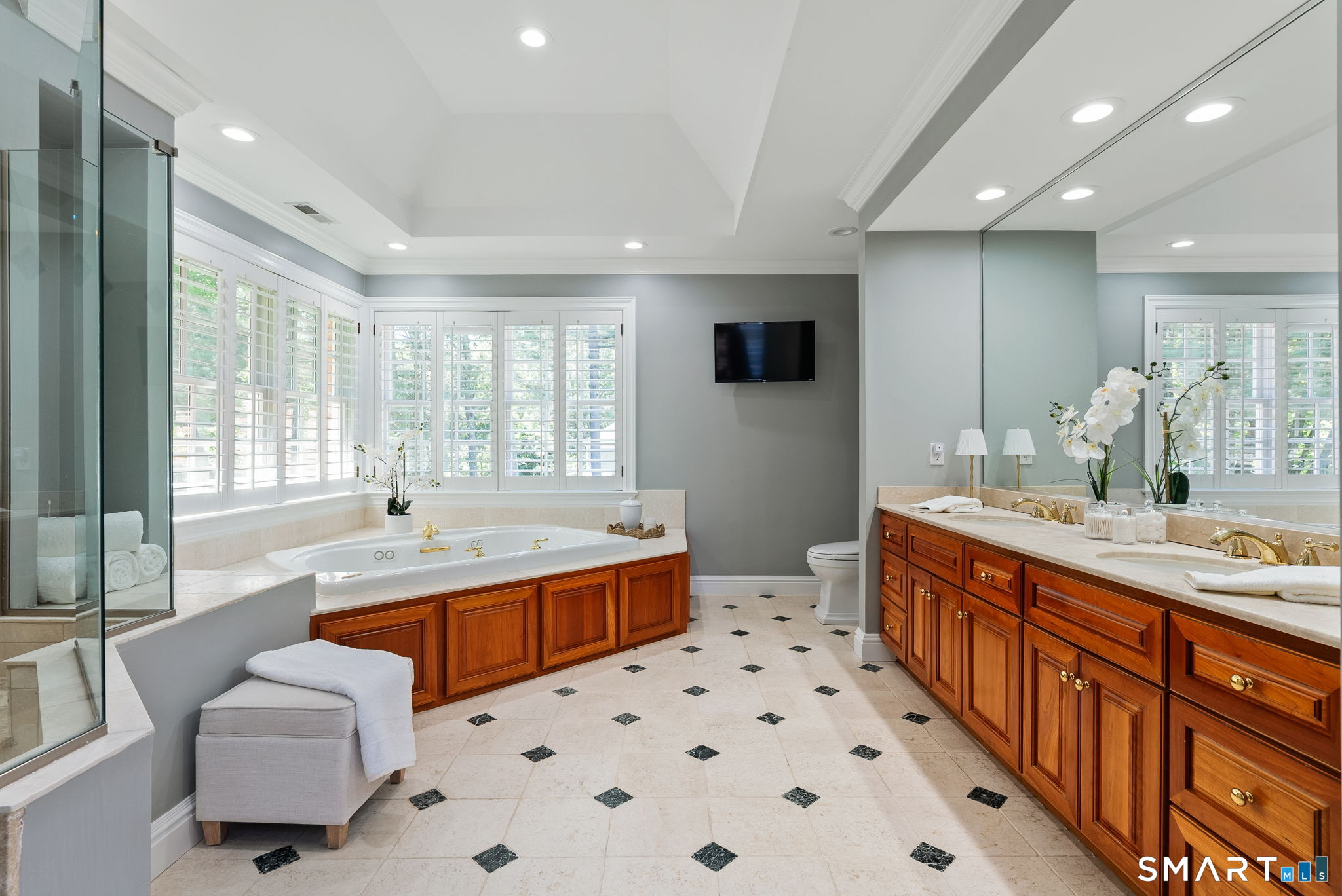 9 Kew Gardens Farmington CT 06032