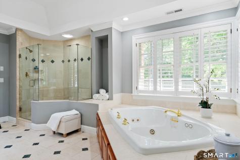 9 Kew Gardens Farmington CT 06032