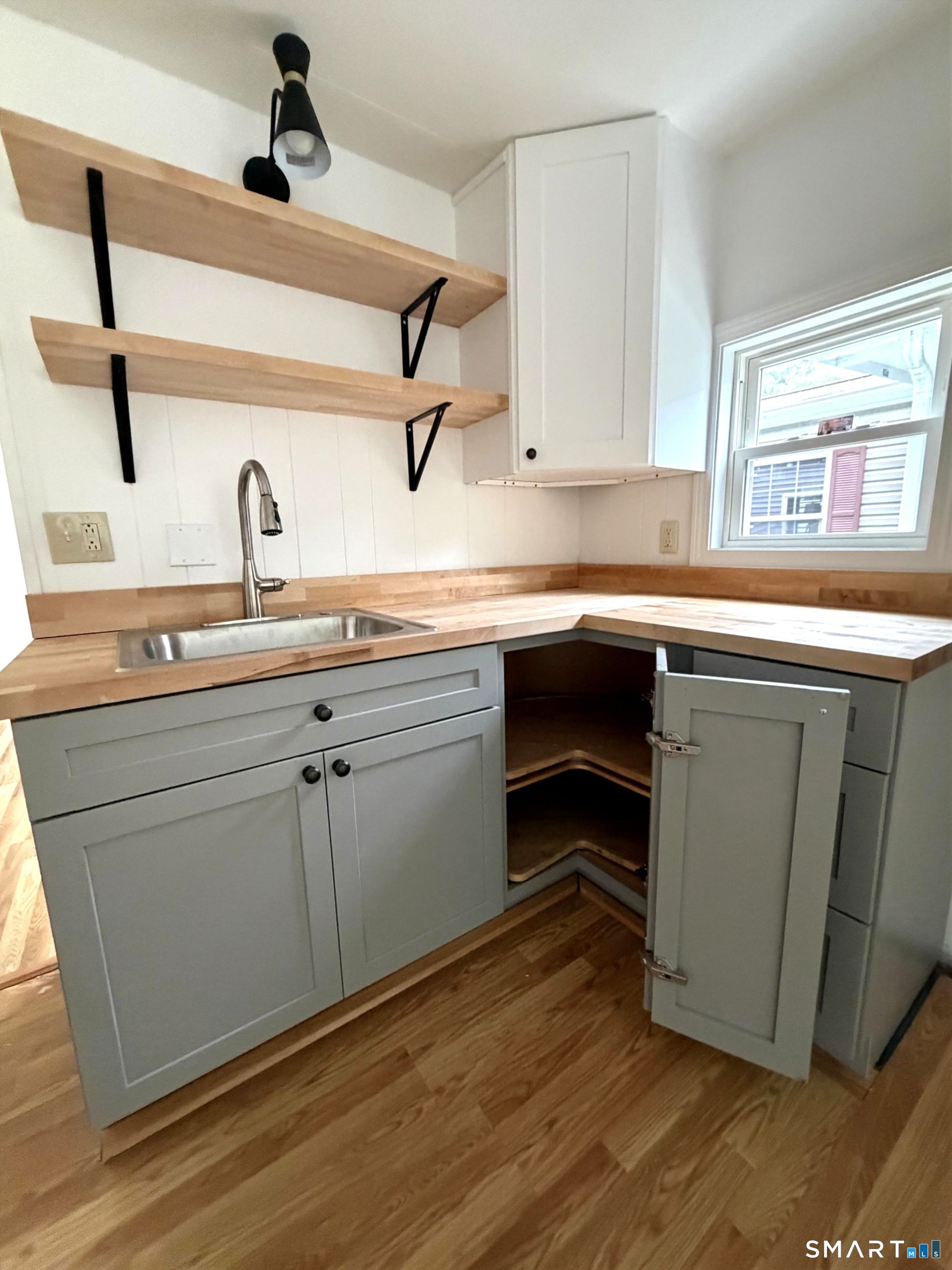 270 Boston Post Road Waterford CT 06385