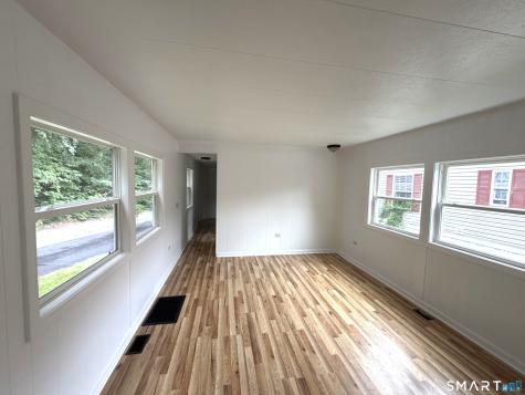 270 Boston Post Road Waterford CT 06385