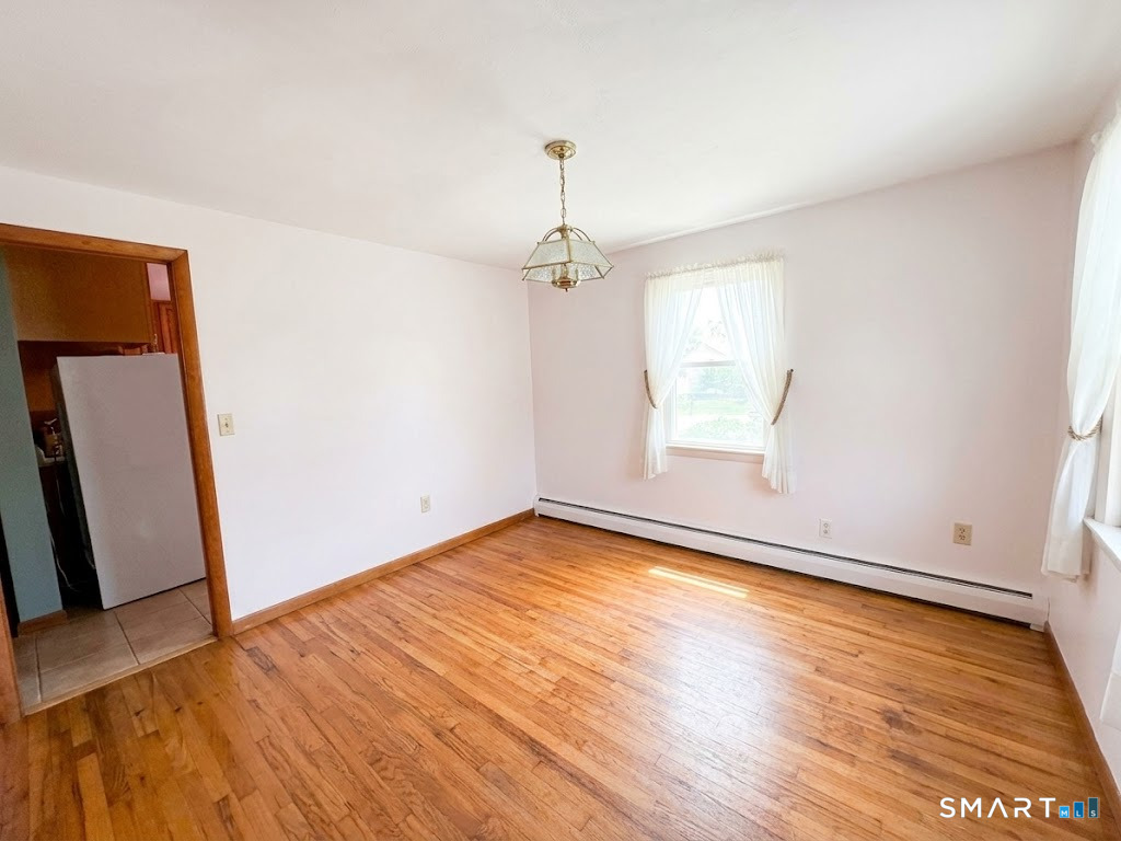 12 Arbutus Street East Hartford CT 06108