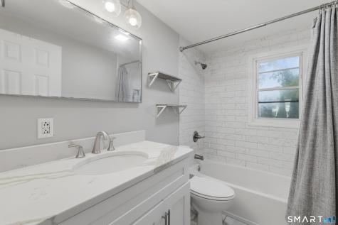40 Pine Street Newington CT 06111