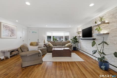40 Pine Street Newington CT 06111