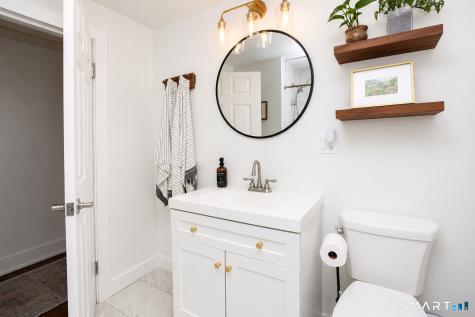 26 Crescent Way Simsbury CT 06070