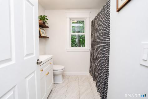 26 Crescent Way Simsbury CT 06070