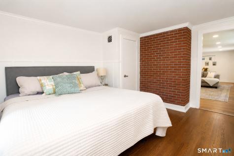 26 Crescent Way Simsbury CT 06070
