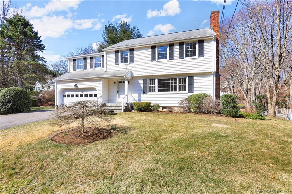 32 Coachlamp Lane Greenwich CT 06830