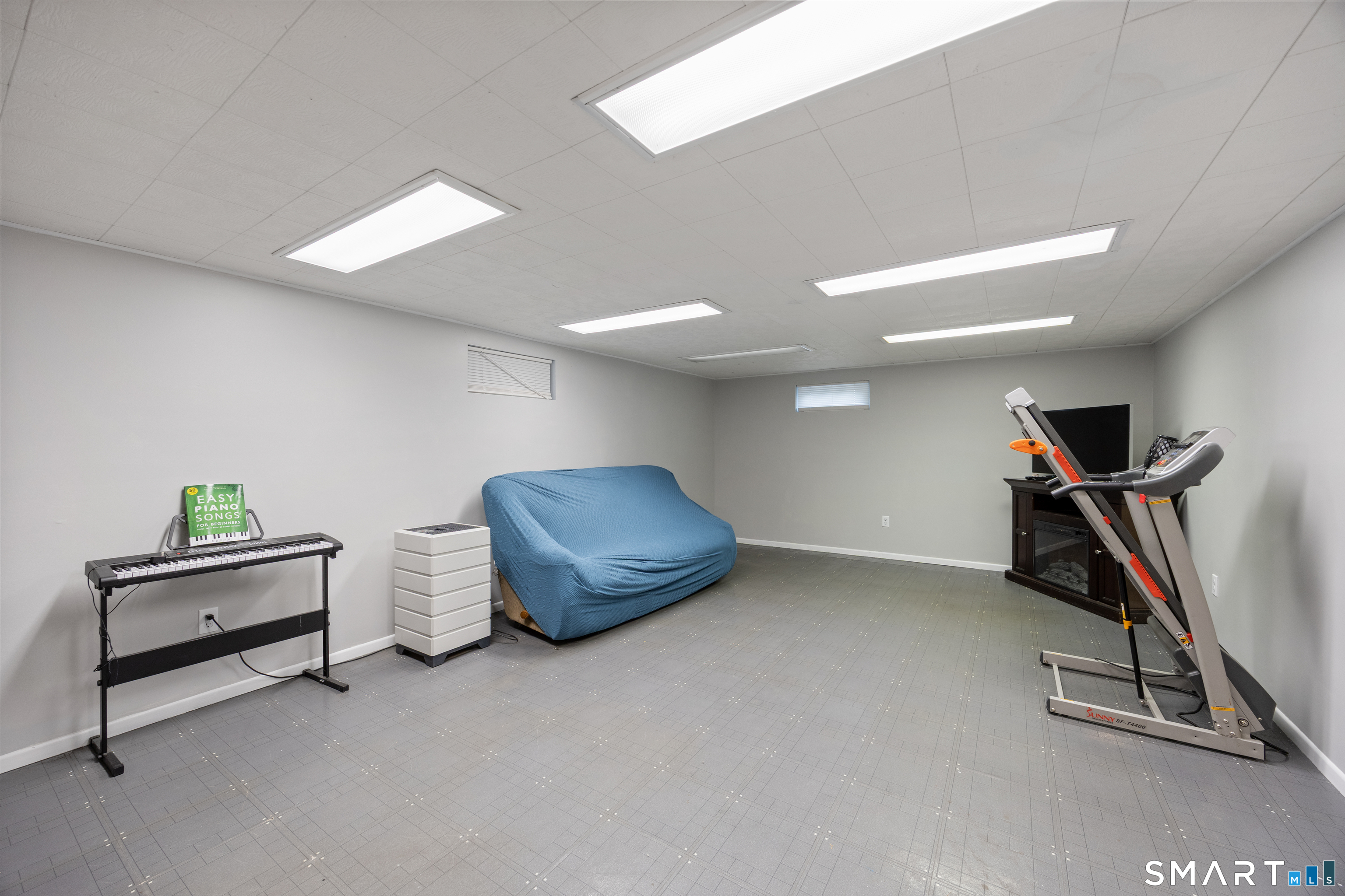 273 Winthrop Drive Cheshire CT 06410