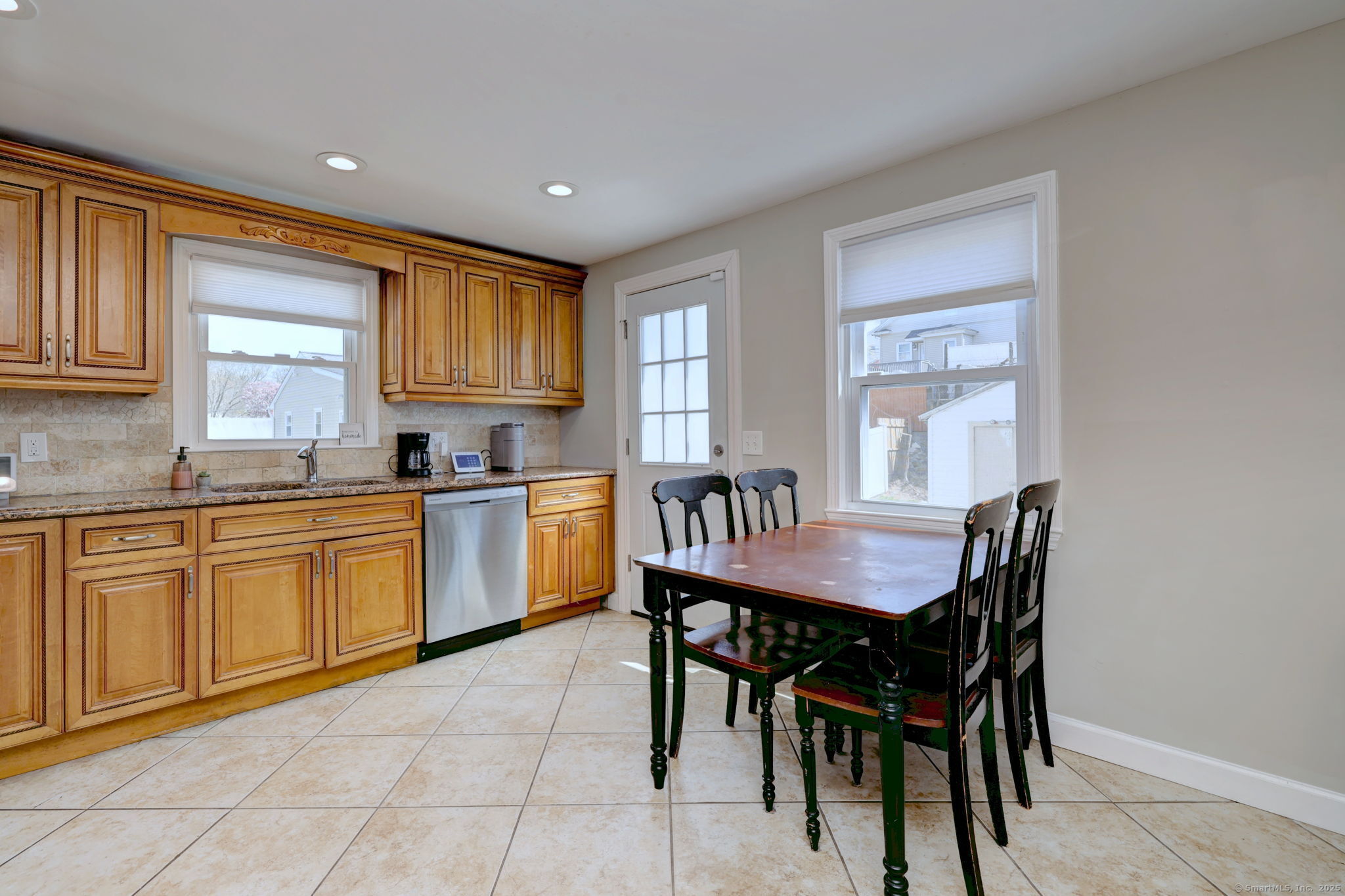 25 Broadway Bridgeport CT 06606