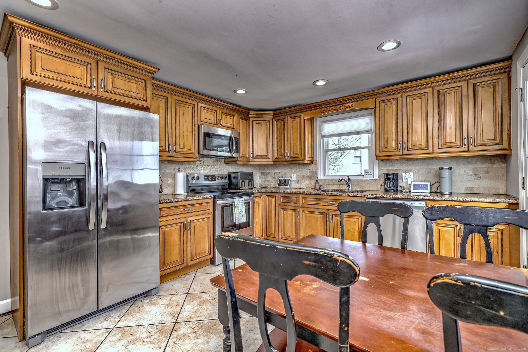 25 Broadway Bridgeport CT 06606