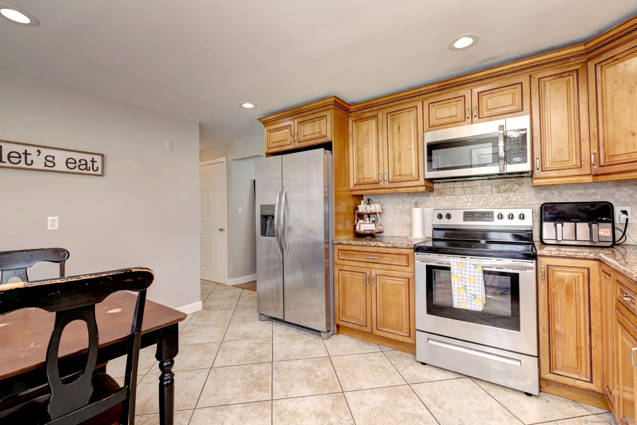 25 Broadway Bridgeport CT 06606