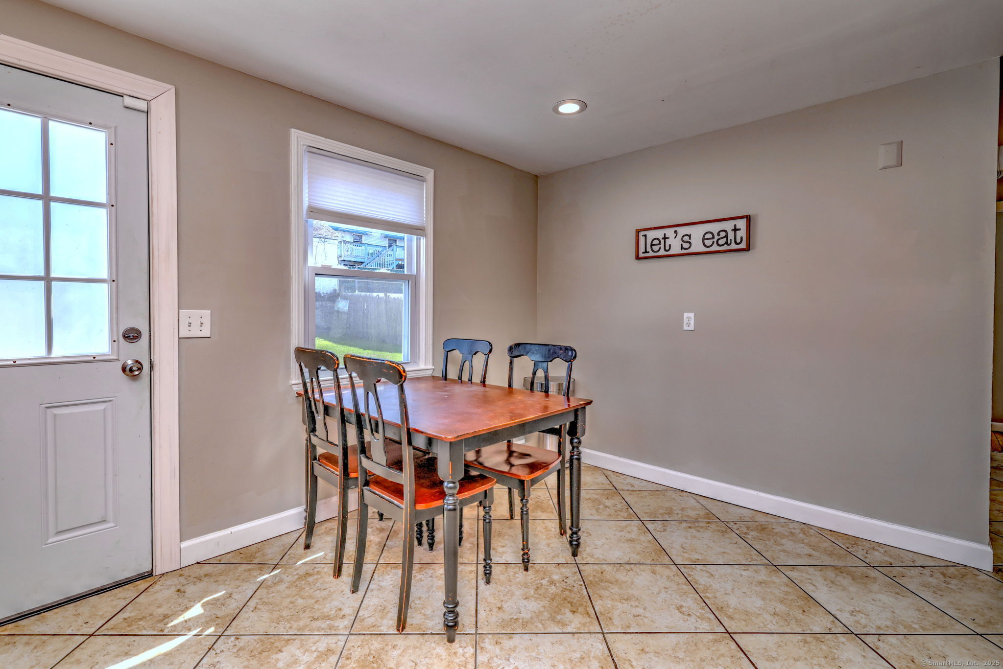 25 Broadway Bridgeport CT 06606