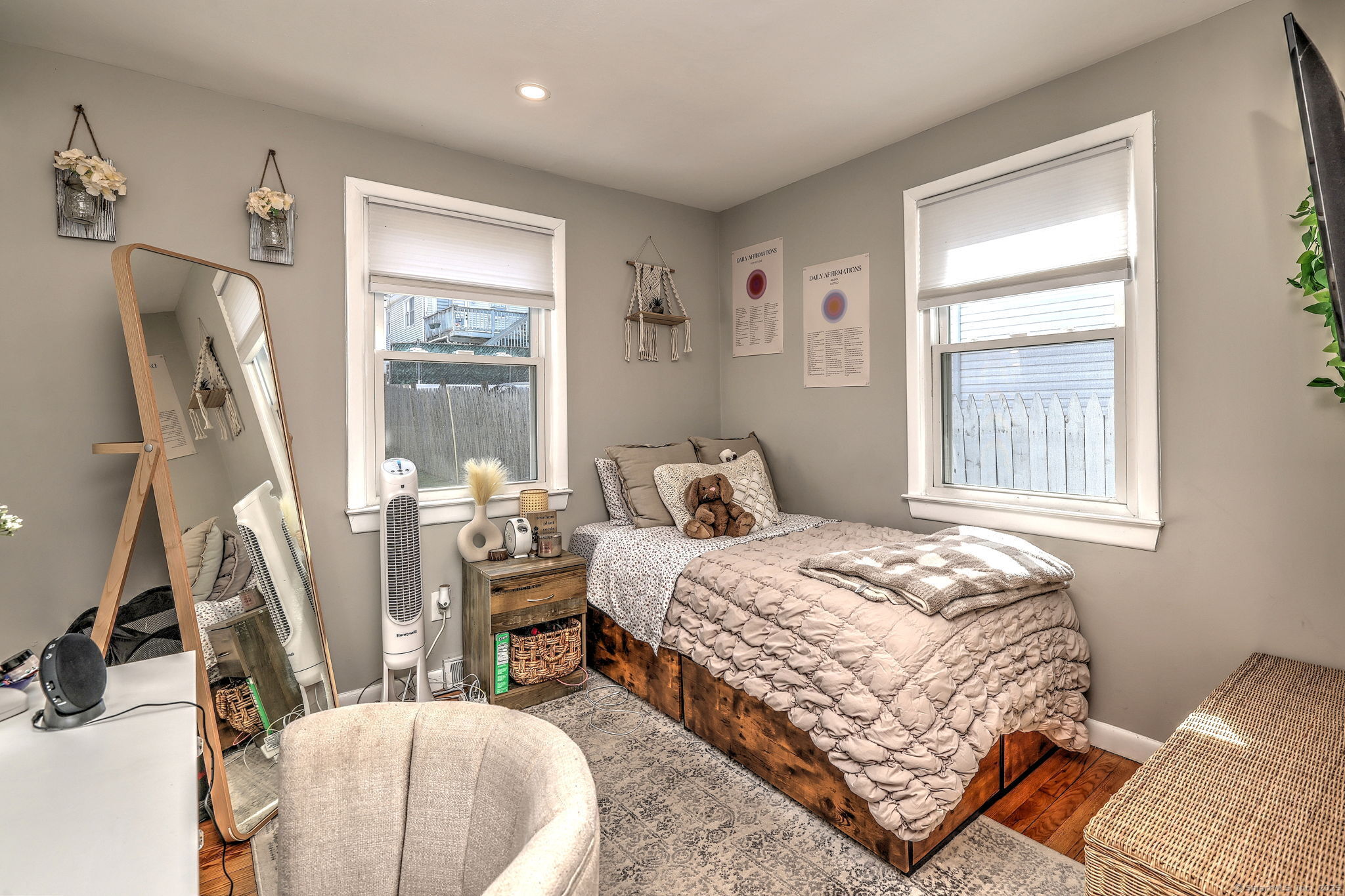 25 Broadway Bridgeport CT 06606