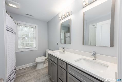 19 Tamarack Lane Guilford CT 06437