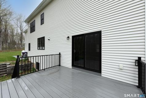 19 Tamarack Lane Guilford CT 06437