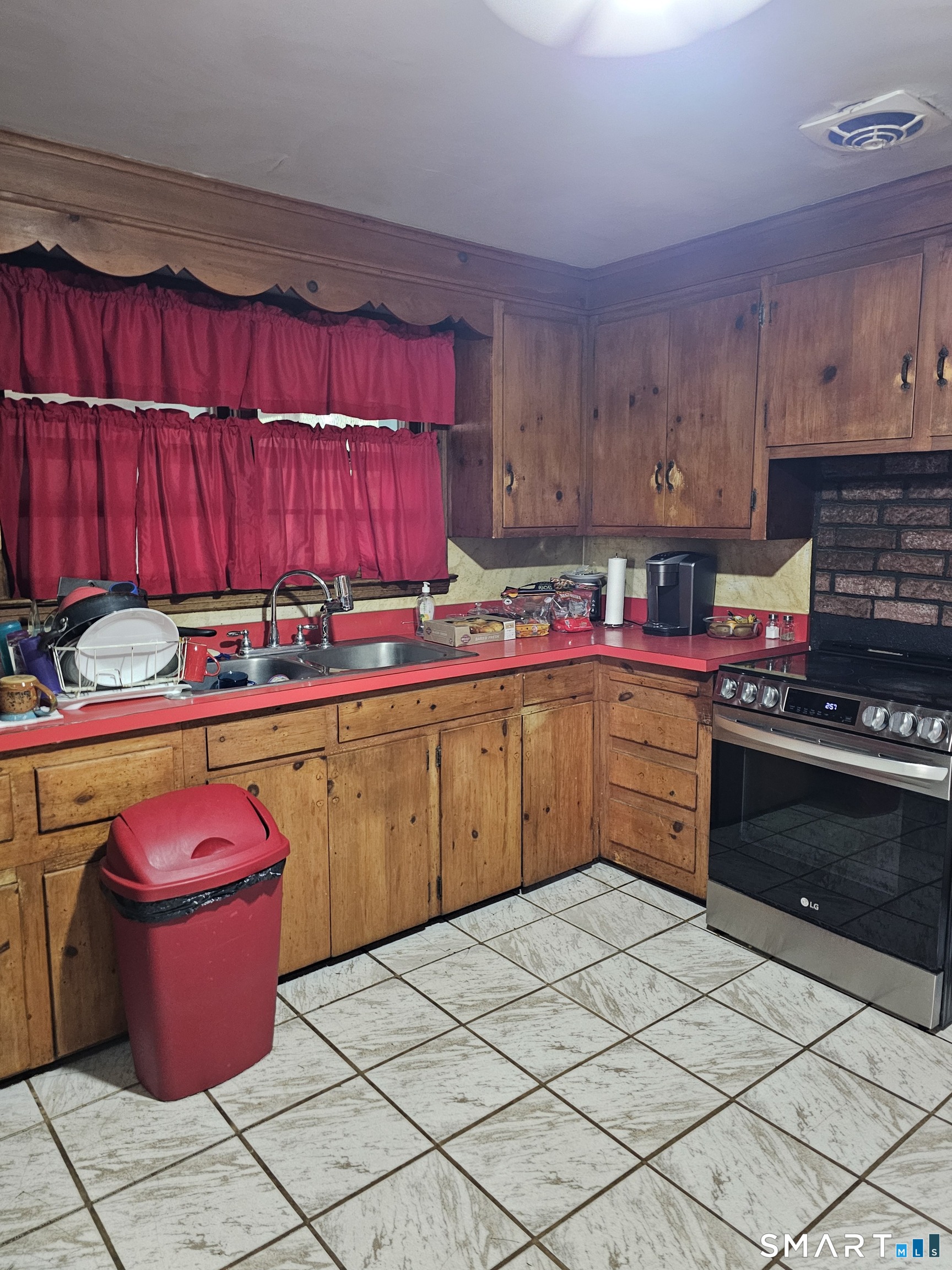 849 Wintergreen Avenue Hamden CT 06514