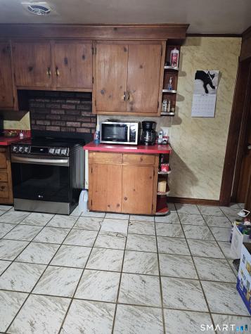 849 Wintergreen Avenue Hamden CT 06514