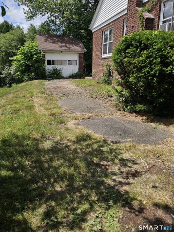 849 Wintergreen Avenue Hamden CT 06514
