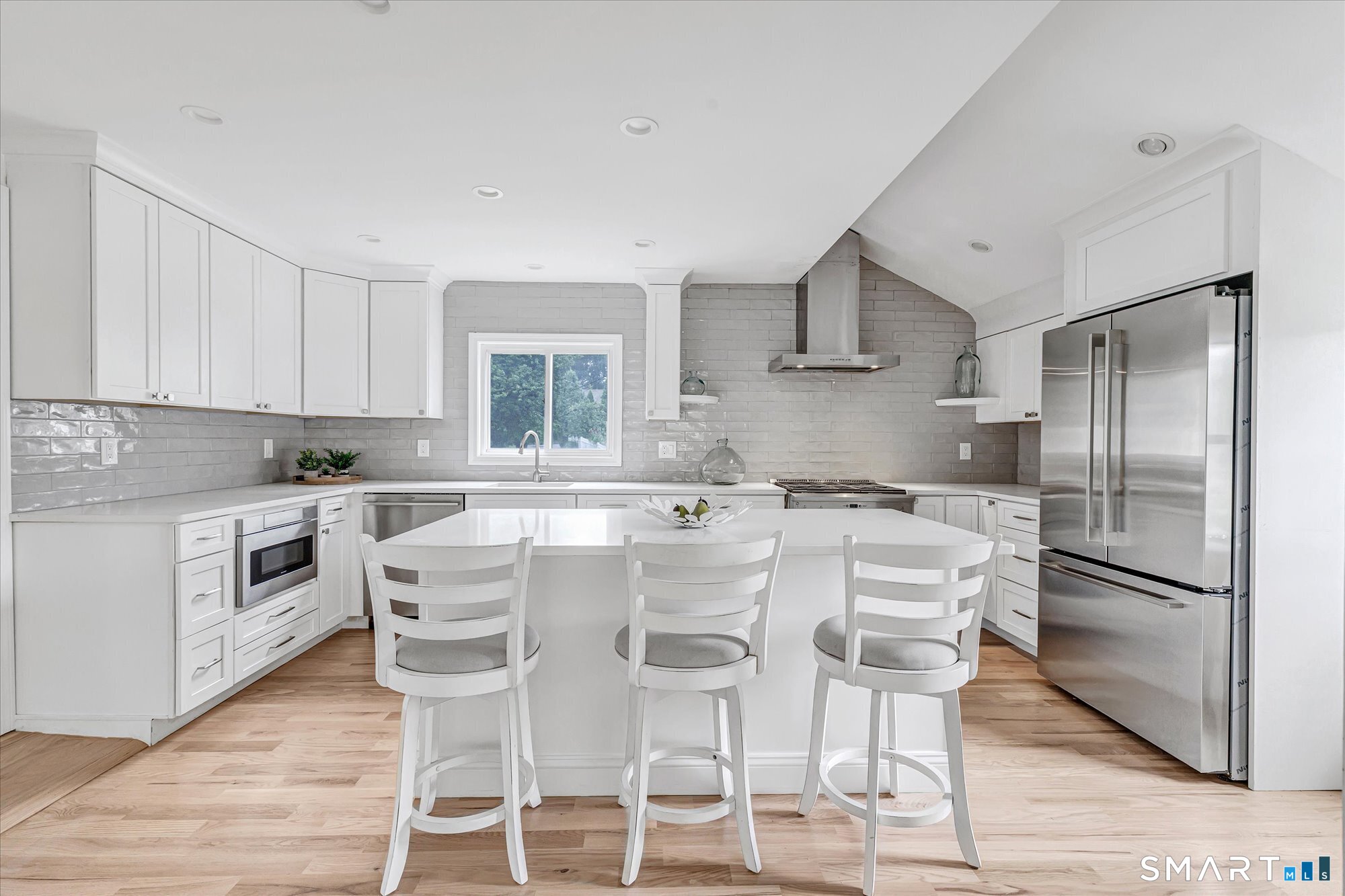 1964 North Benson Road Fairfield CT 06824