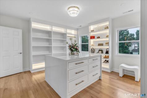 1964 North Benson Road Fairfield CT 06824