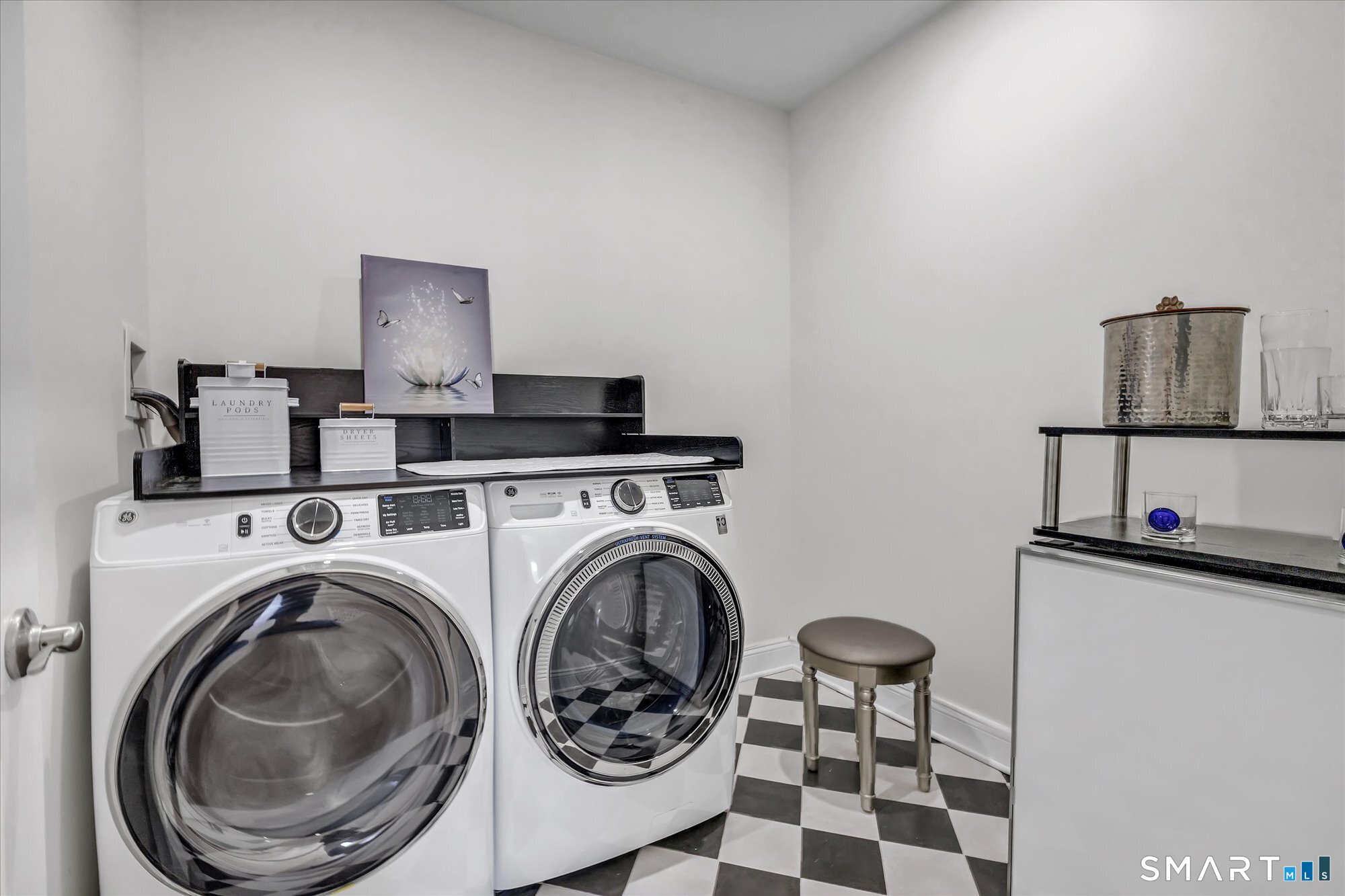 1964 North Benson Road Fairfield CT 06824