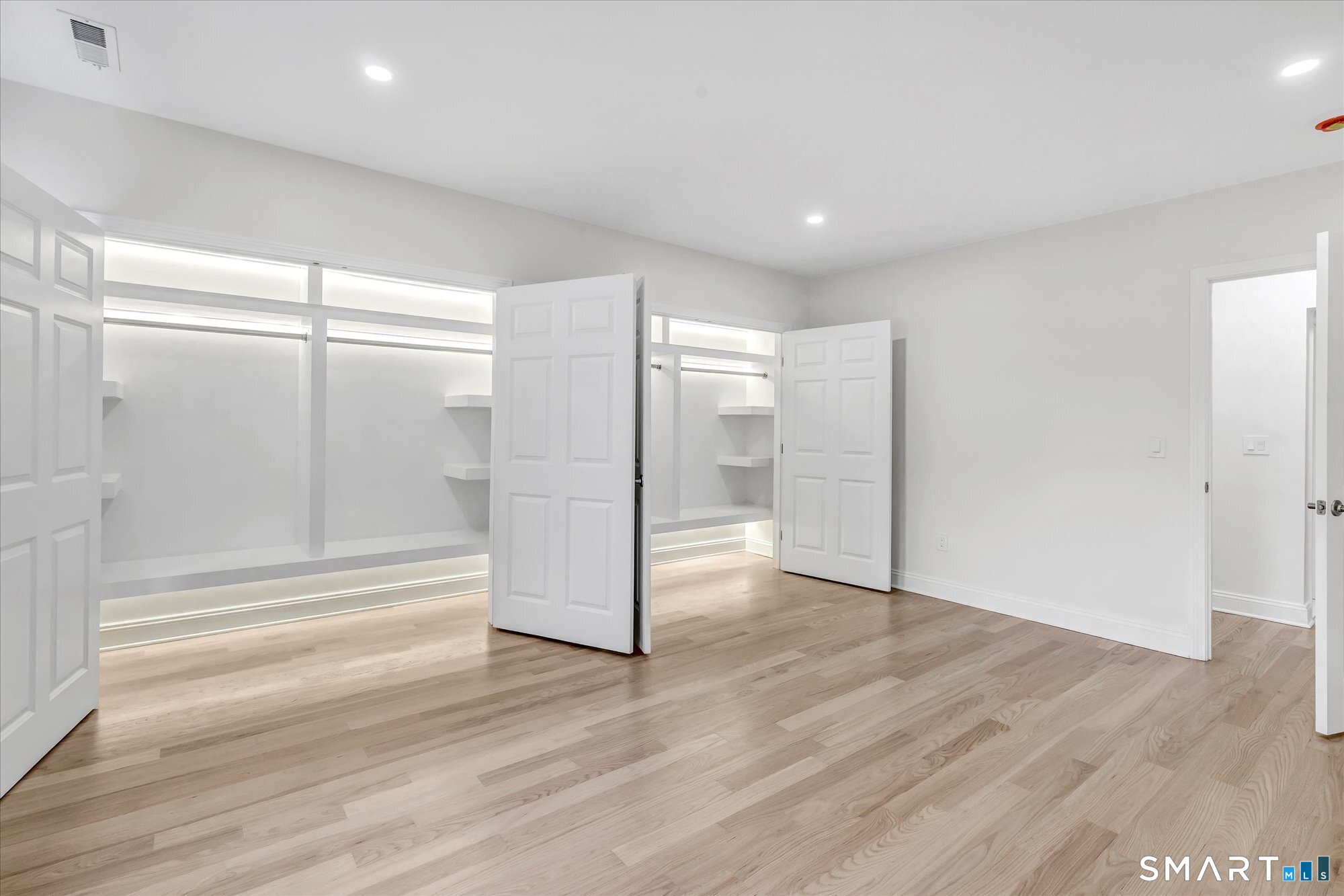 1964 North Benson Road Fairfield CT 06824