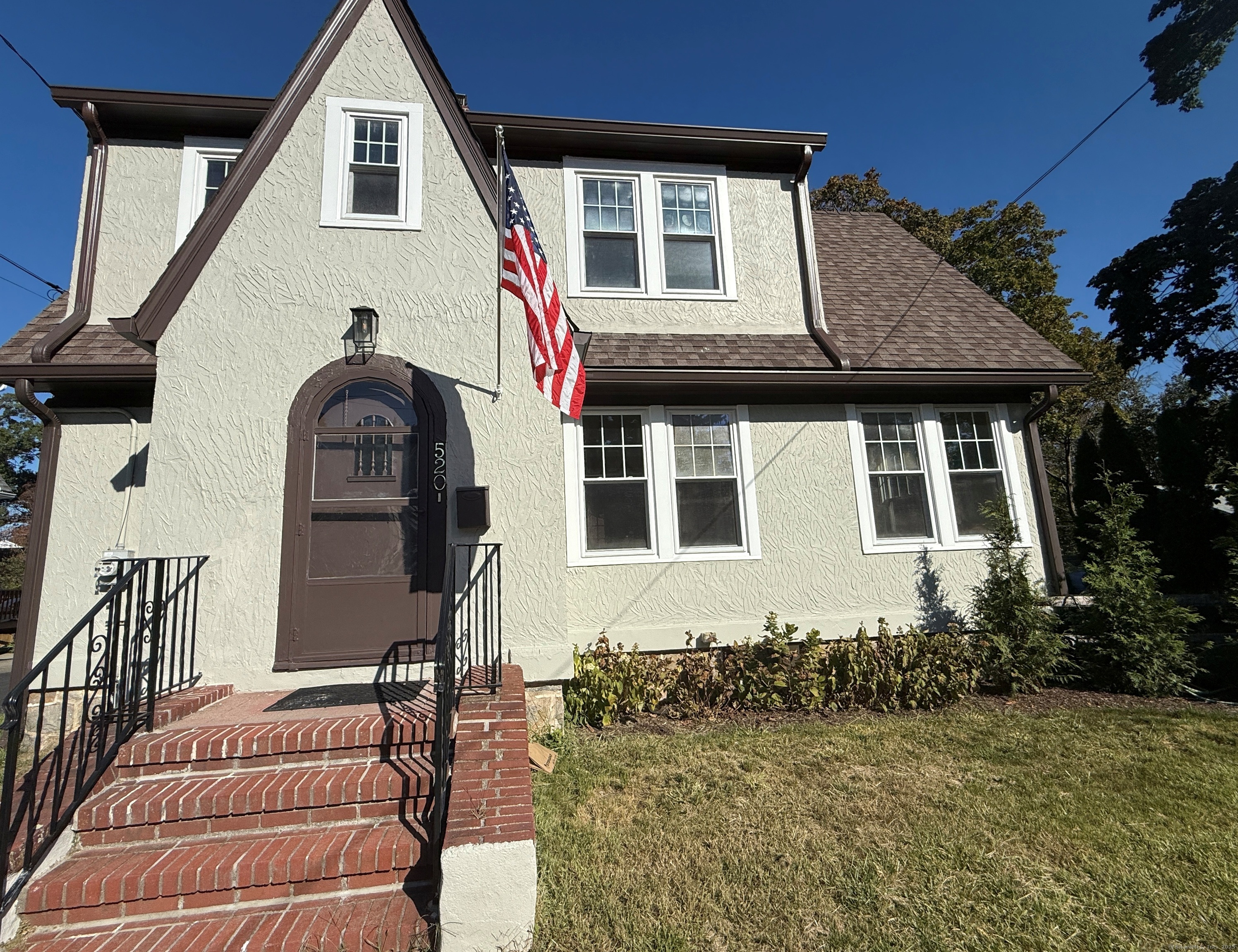 520 Savoy Street Bridgeport CT 06606