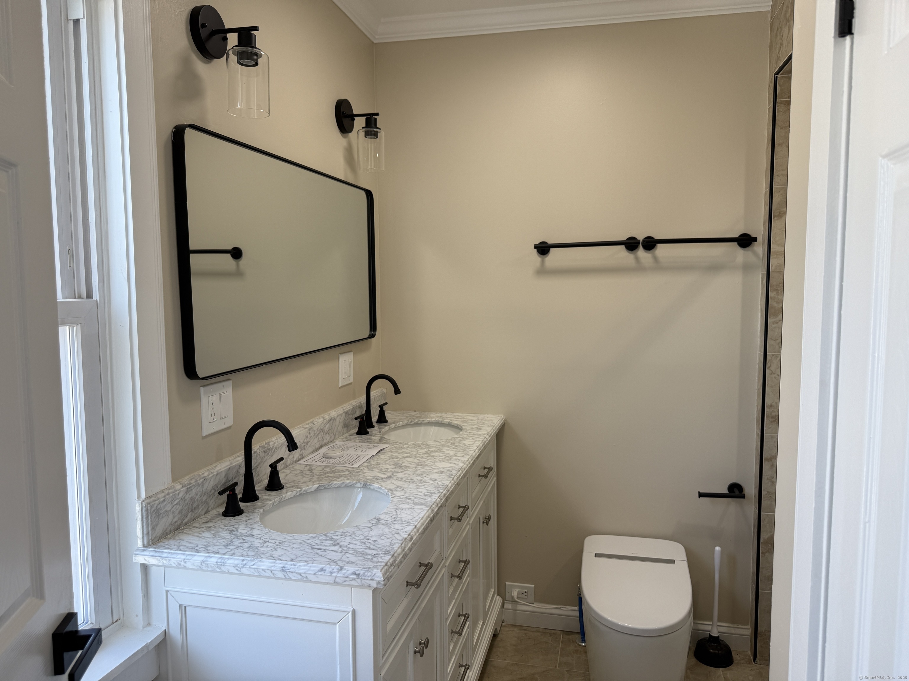 520 Savoy Street Bridgeport CT 06606