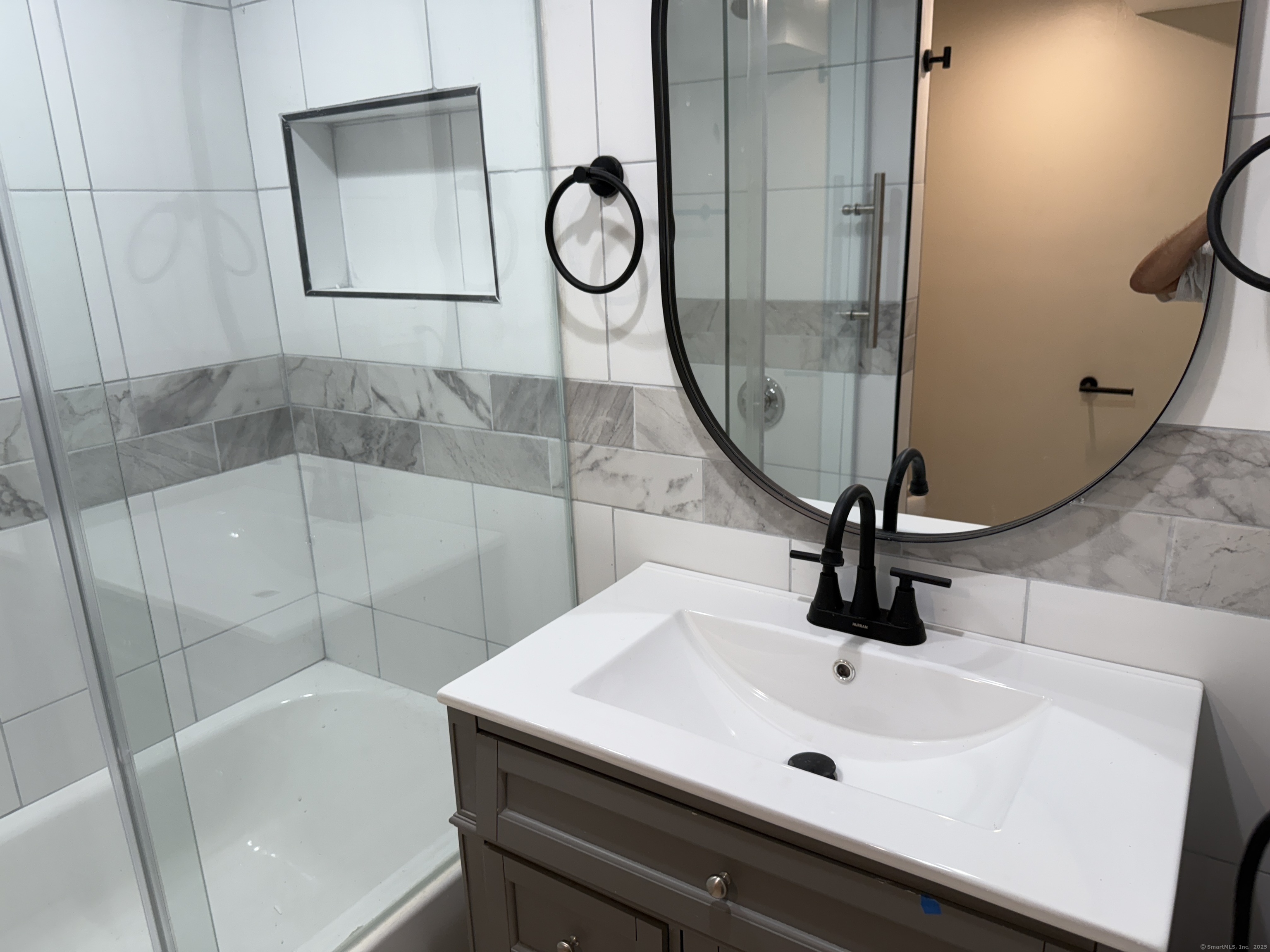 520 Savoy Street Bridgeport CT 06606