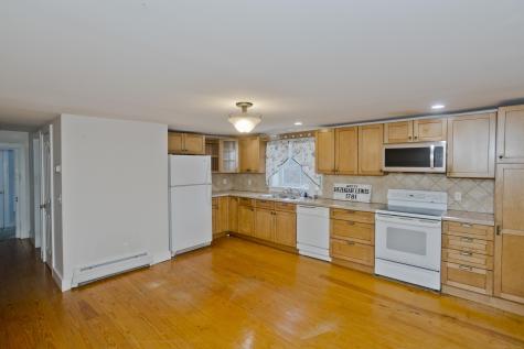 1095 South Grand Street Suffield CT 06093