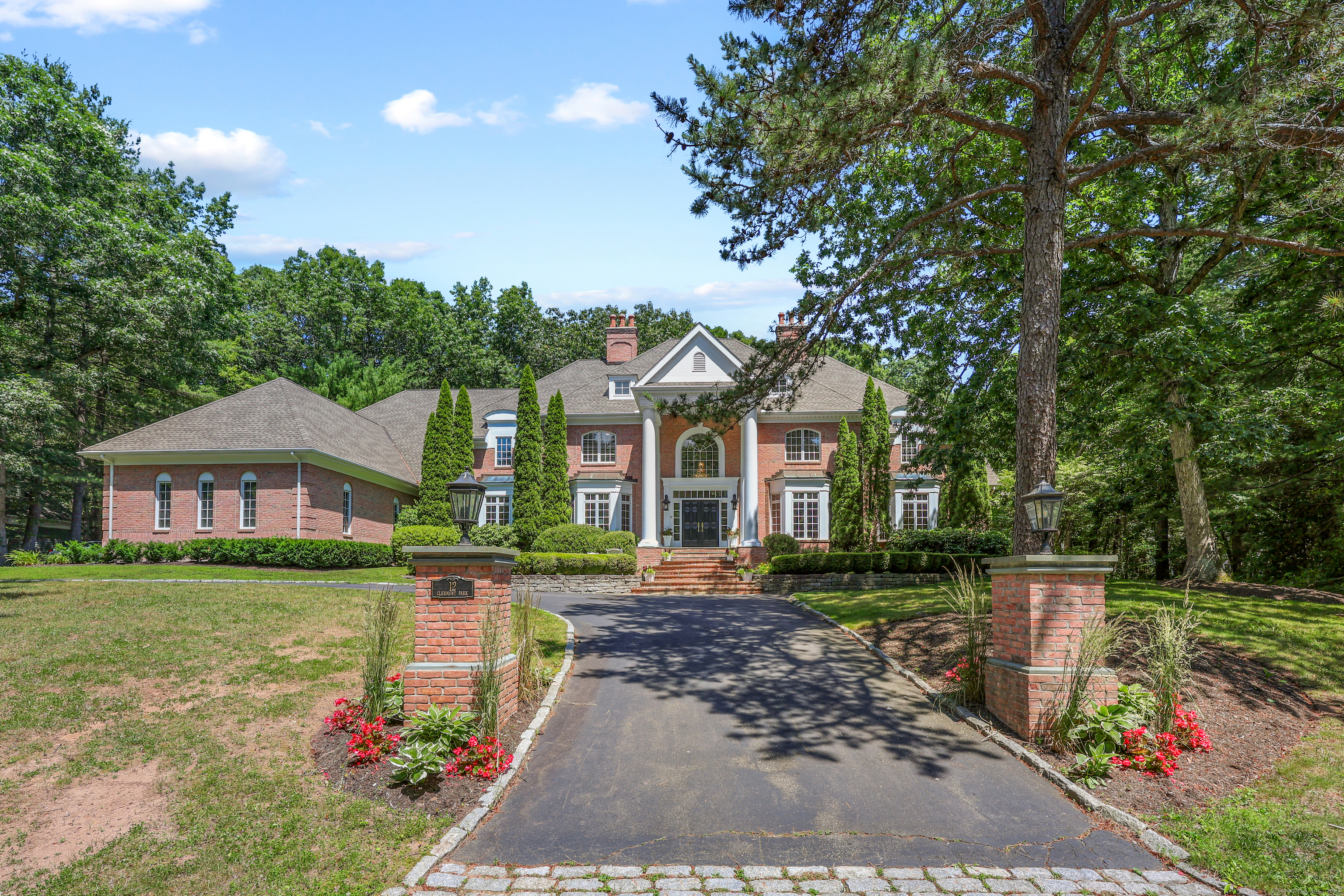 12 Clermont Park Farmington CT 06032