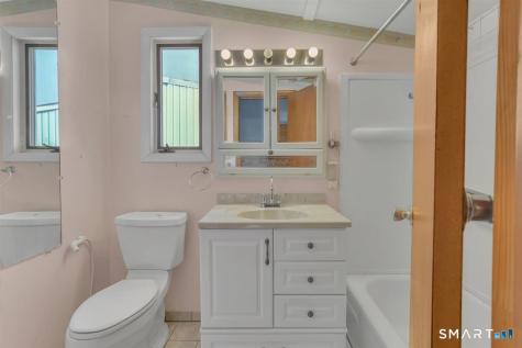 63 Braeburn Lane Middletown CT 06457