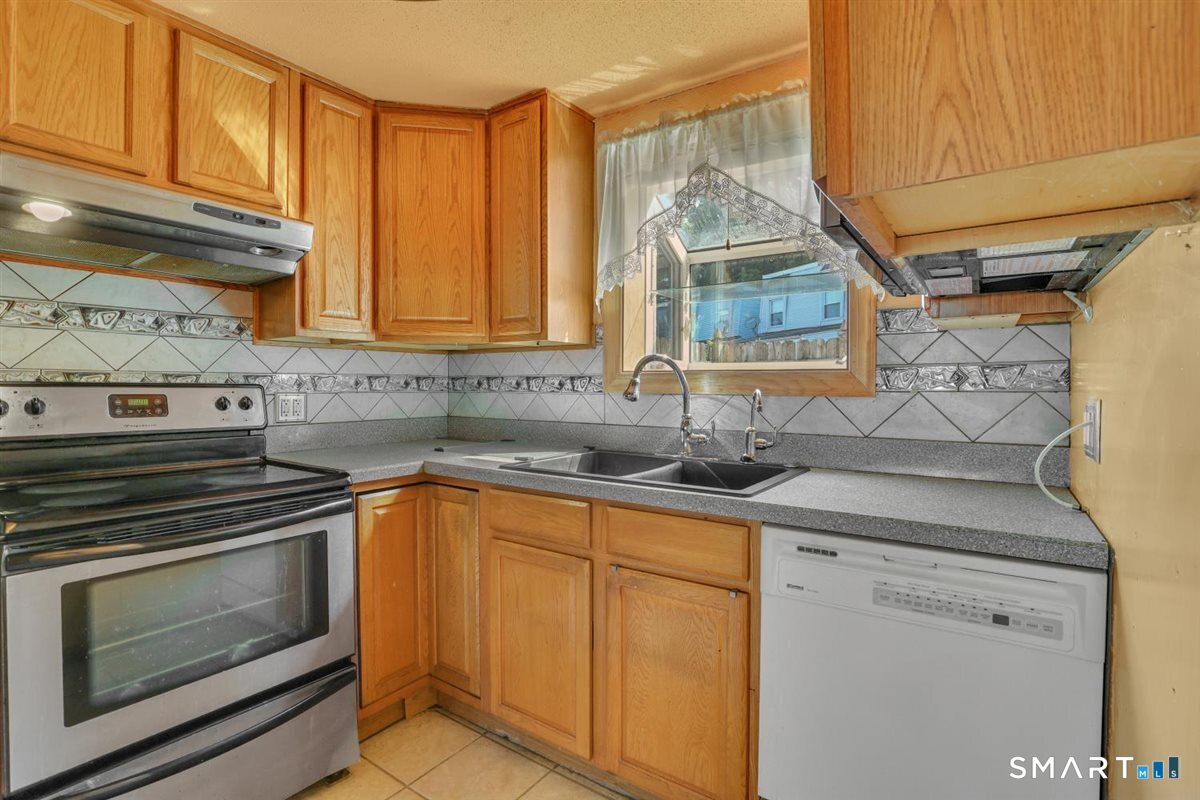 63 Braeburn Lane Middletown CT 06457
