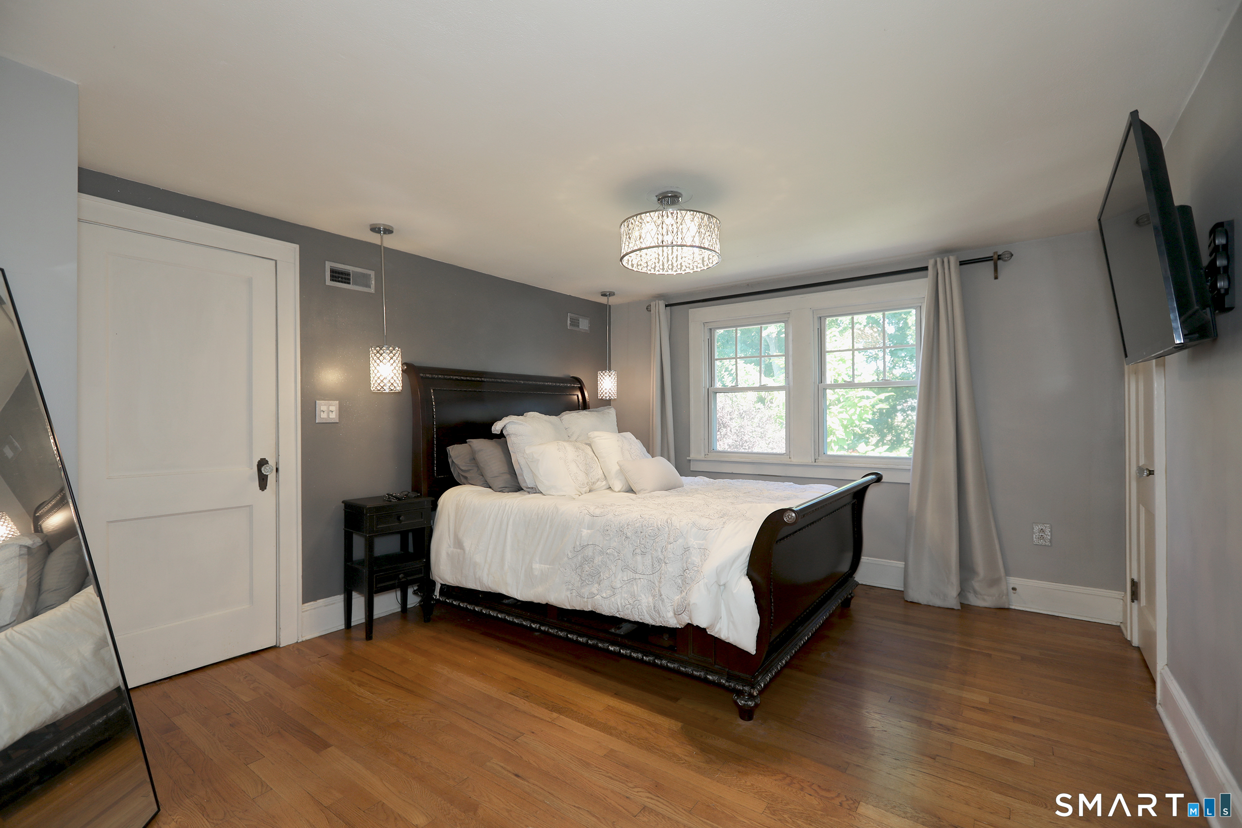 11 Grant Avenue Enfield CT 06082