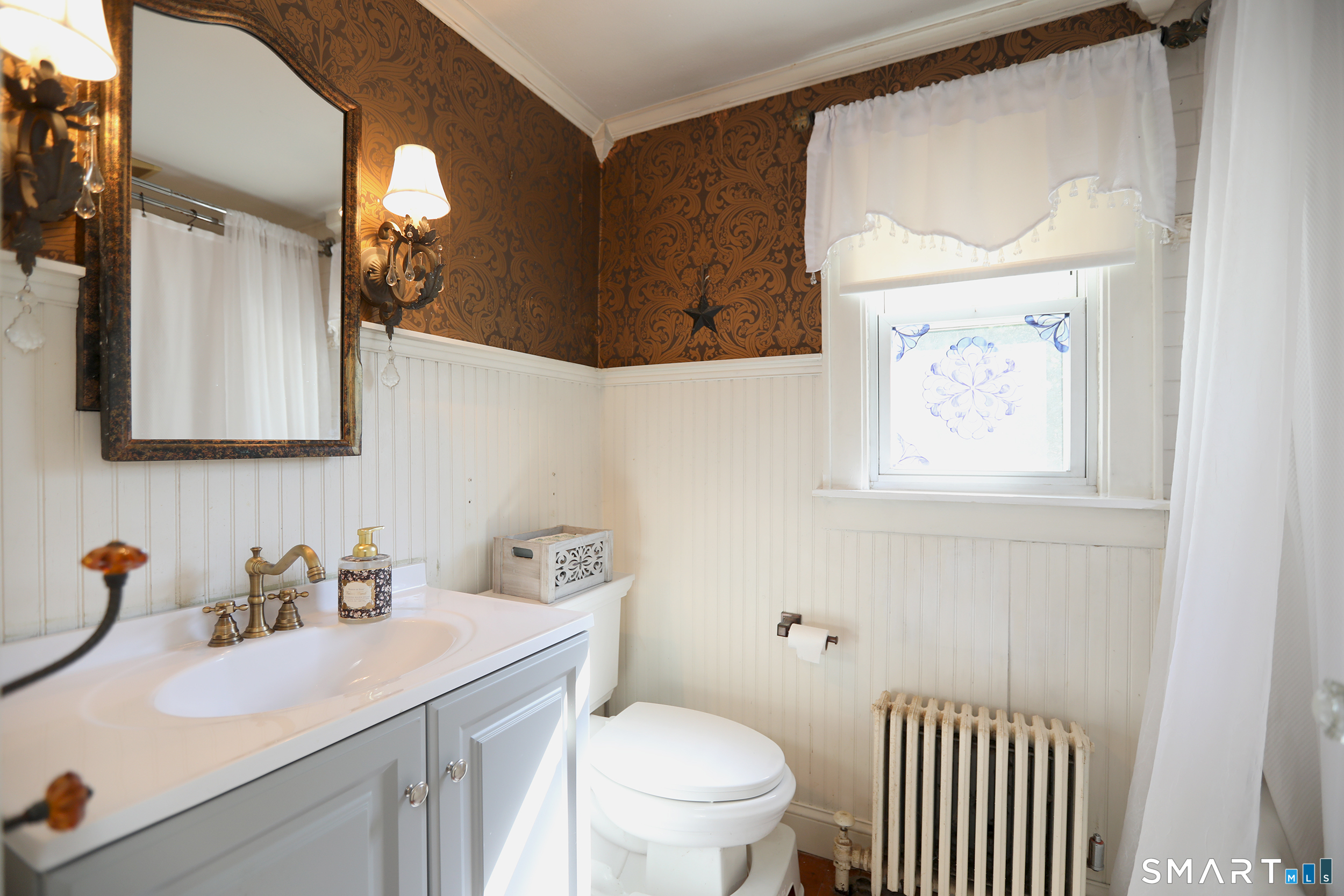 11 Grant Avenue Enfield CT 06082
