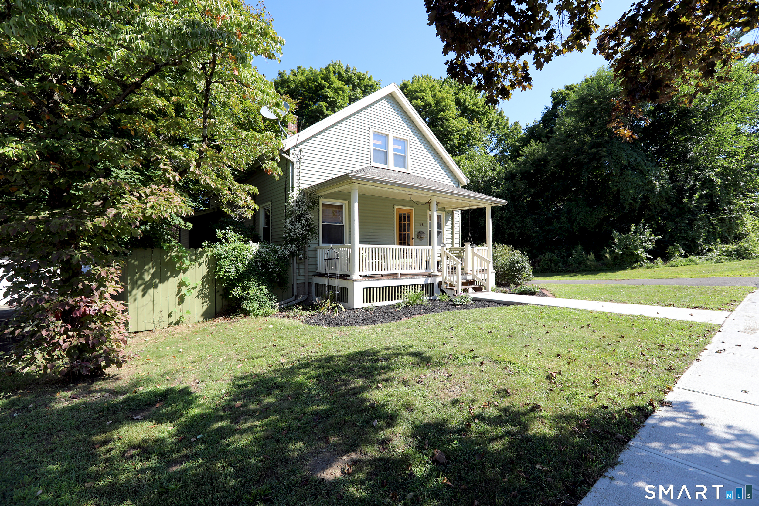11 Grant Avenue Enfield CT 06082