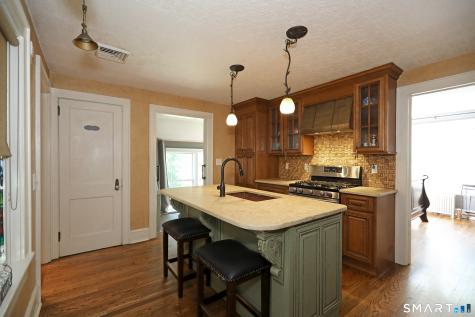 11 Grant Avenue Enfield CT 06082