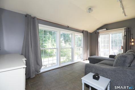 11 Grant Avenue Enfield CT 06082