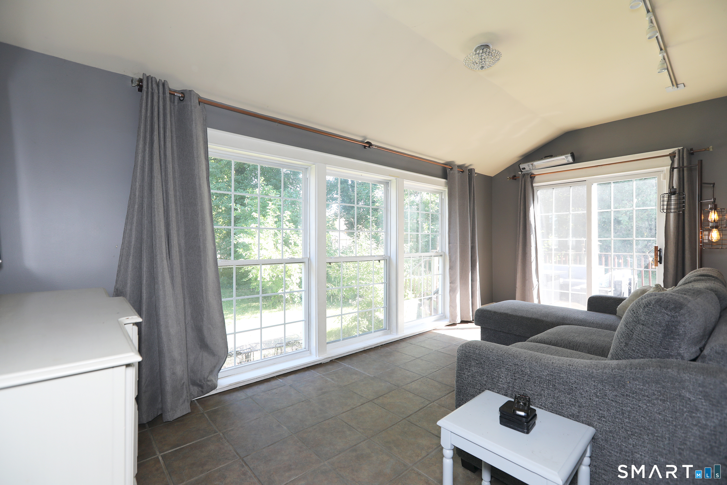11 Grant Avenue Enfield CT 06082