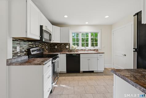 11 Warner Road Bridgewater CT 06752