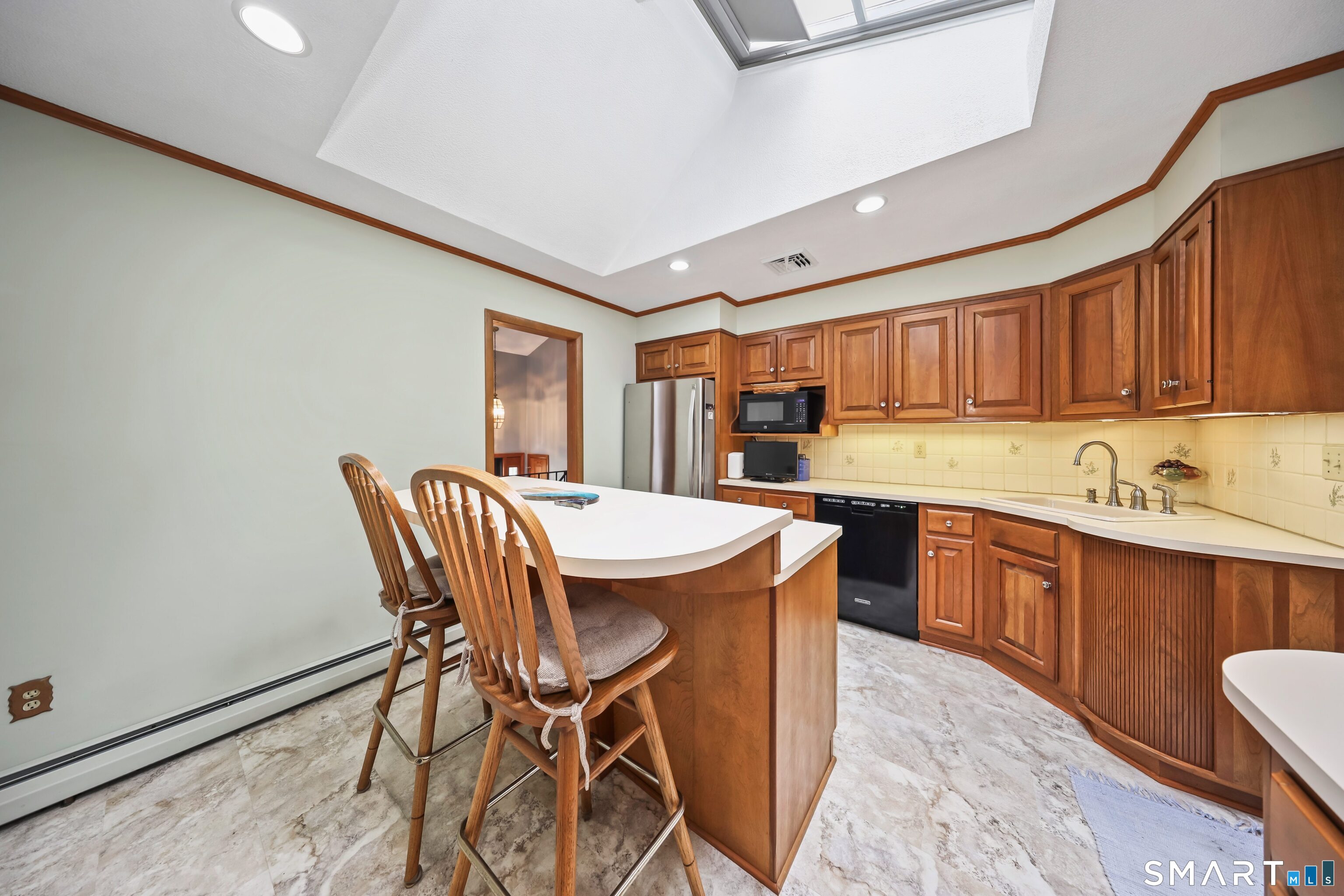 123 Evelyn Drive Naugatuck CT 06770