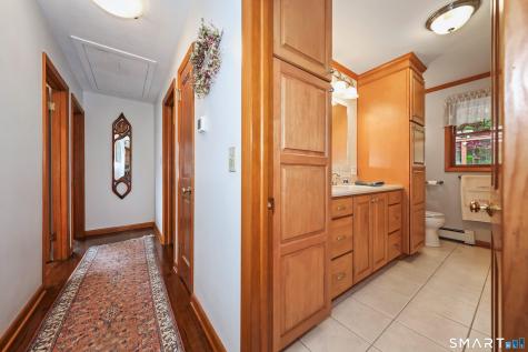 123 Evelyn Drive Naugatuck CT 06770