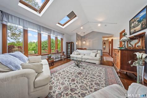 123 Evelyn Drive Naugatuck CT 06770