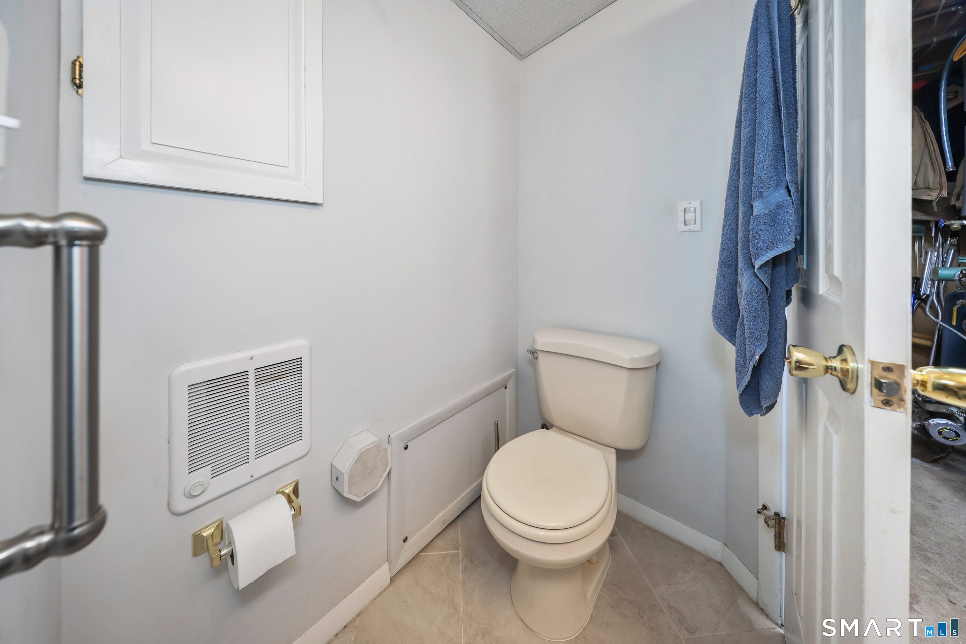 123 Evelyn Drive Naugatuck CT 06770