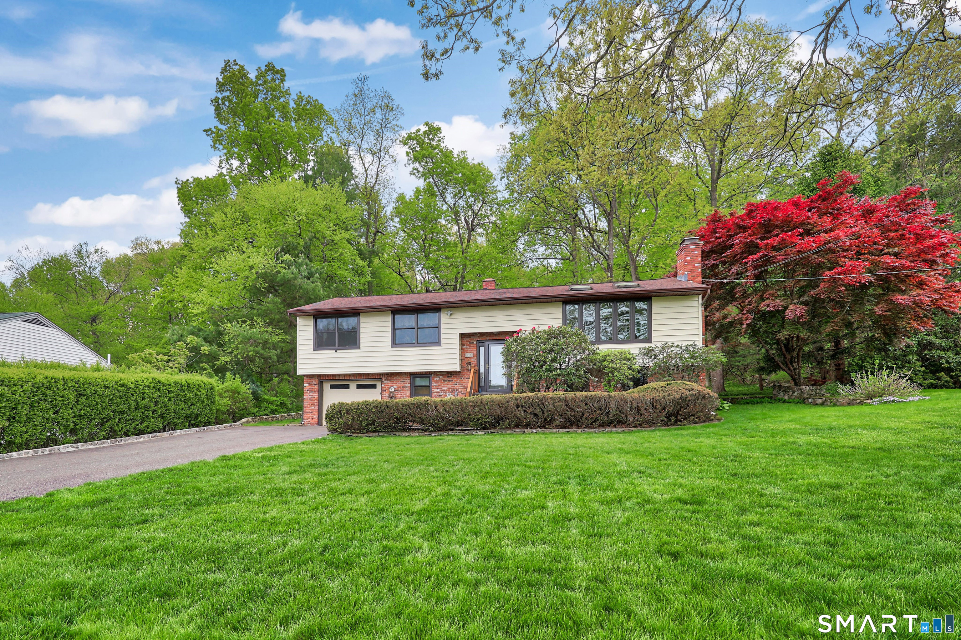 123 Evelyn Drive Naugatuck CT 06770
