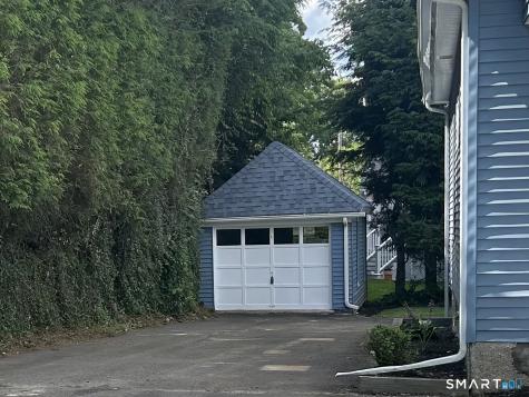 68 Moorland Avenue Waterbury CT 06708