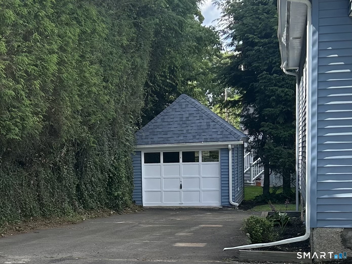 68 Moorland Avenue Waterbury CT 06708