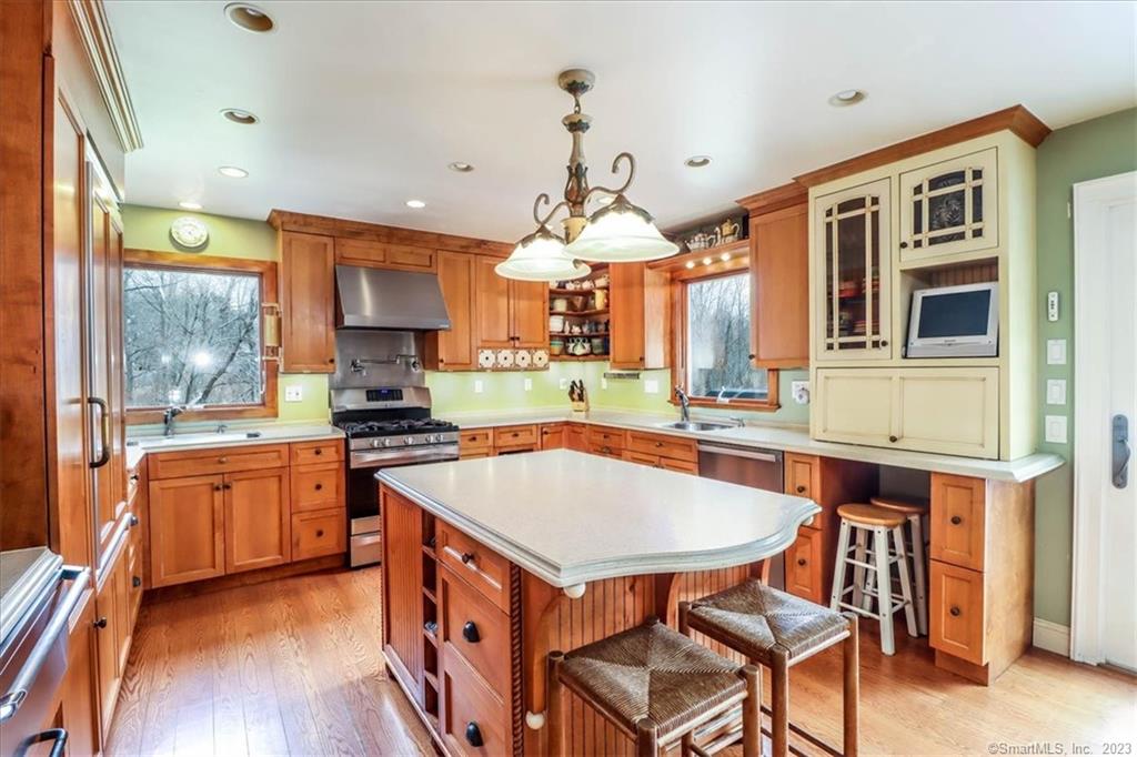 208-210 Franklin Street Extension Danbury CT 06811